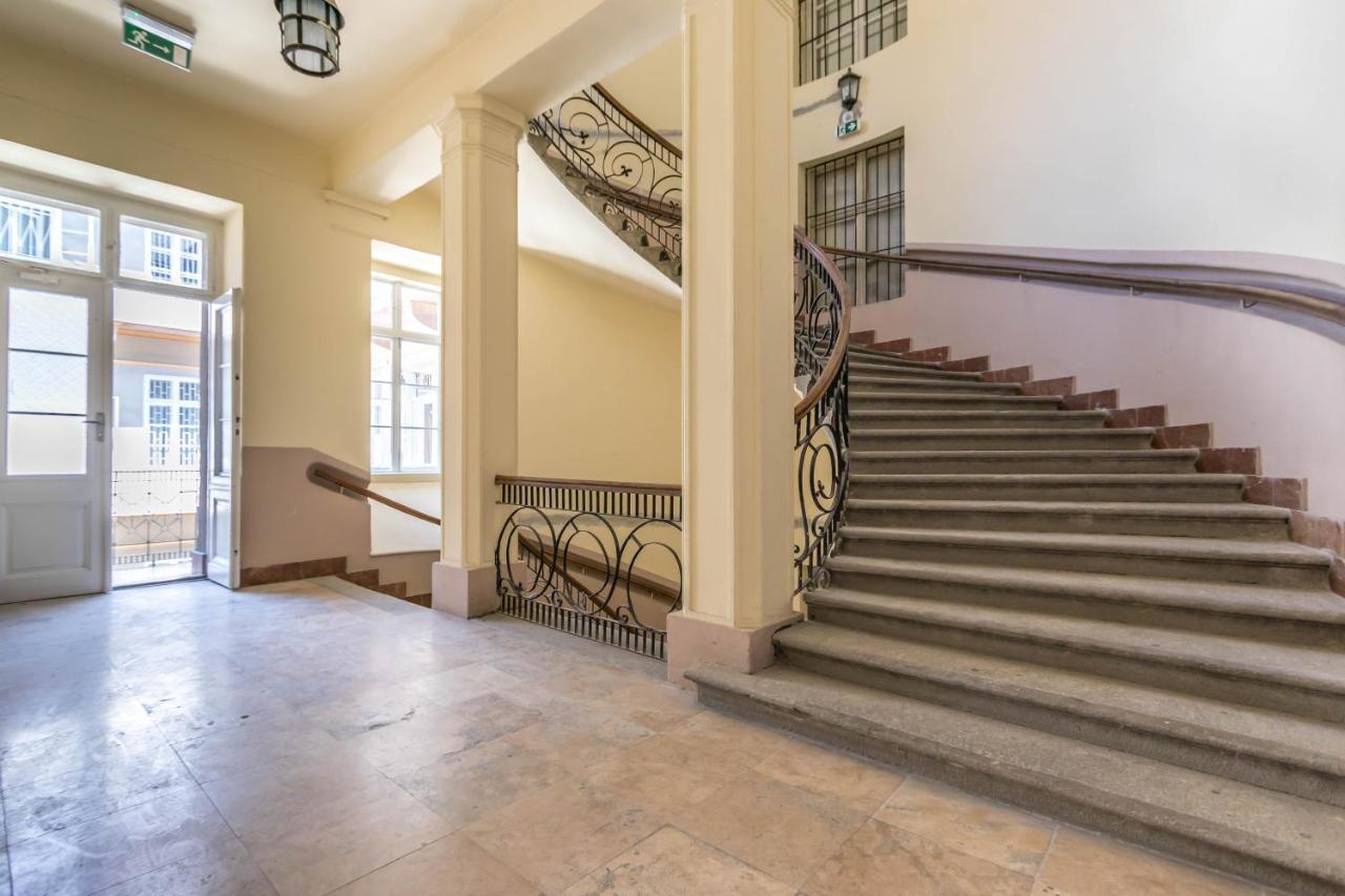 Adele'S Apartment Close To Danube And Fashion Street Budapest Exteriör bild