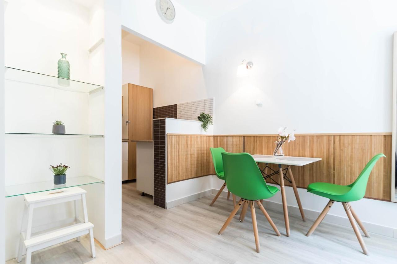 Adele'S Apartment Close To Danube And Fashion Street Budapest Exteriör bild