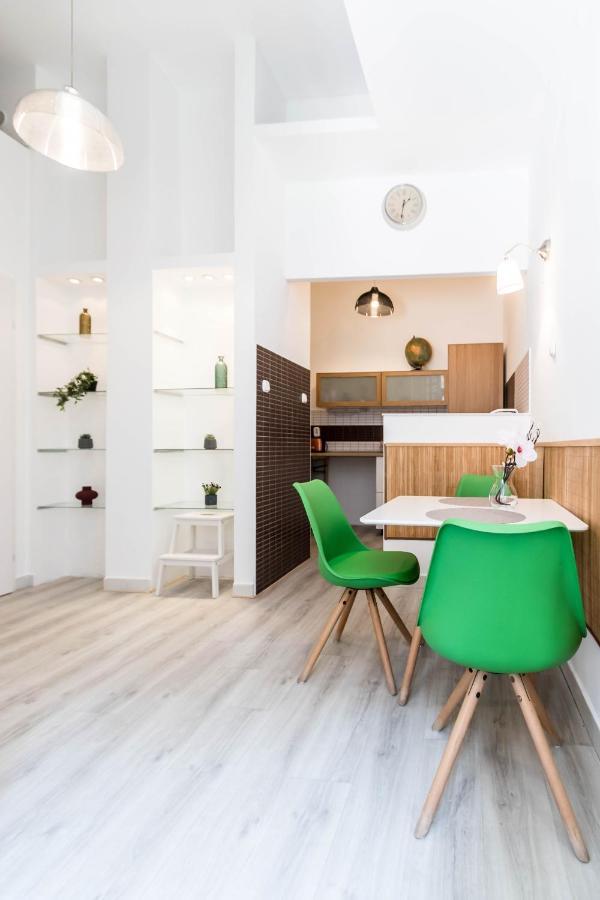 Adele'S Apartment Close To Danube And Fashion Street Budapest Exteriör bild
